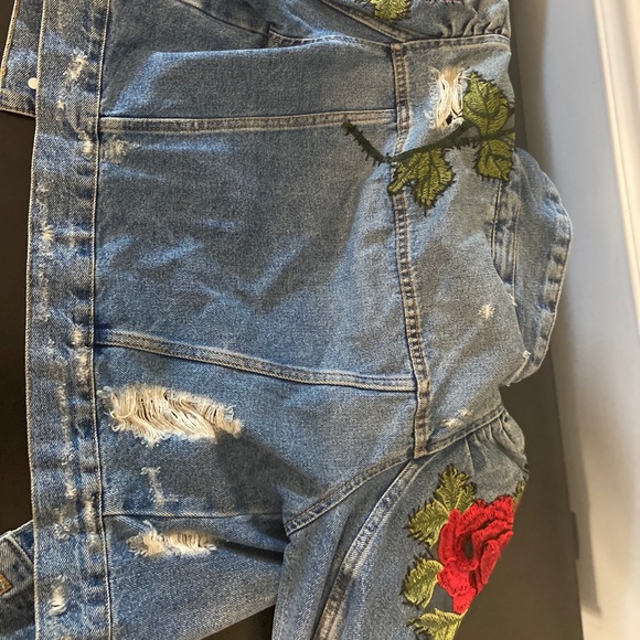 Zara Denim cropped distressed jean jacket Size S - Picture 7 of 13
